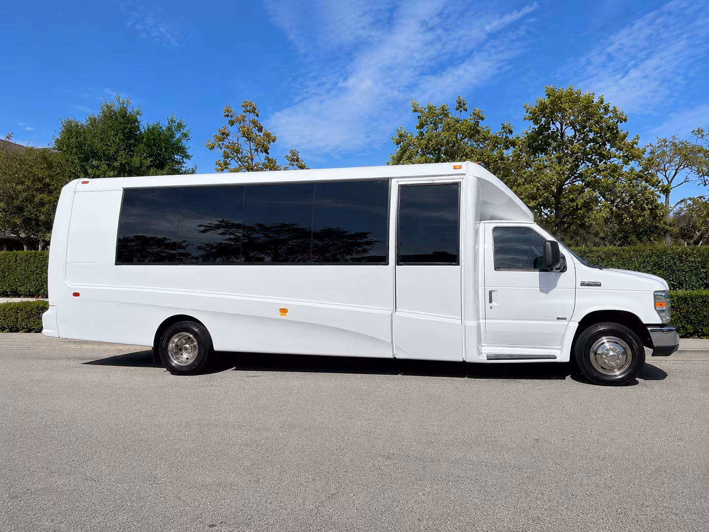howell wine tour transportation